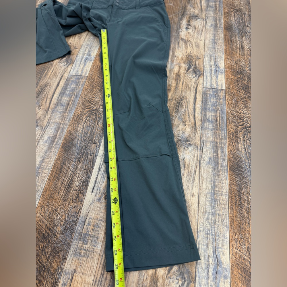Columbia Women's Omni-Shield Roll Tab, Lightweight Hiking Pants, Size 6 Short - Picture 7 of 15